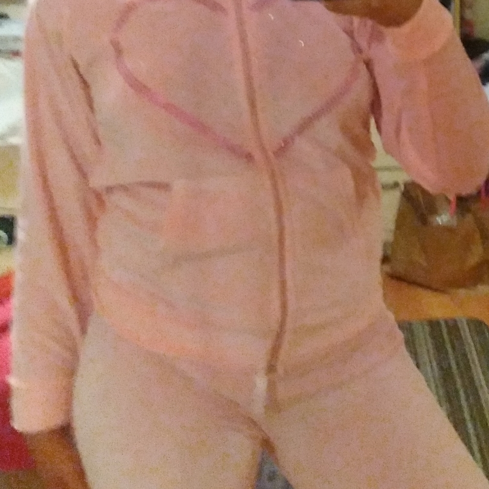 Tracksuit - Picture 5 of 7